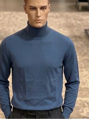 NWT starships Perry Ellis Men's dark denim Turtleneck Sweater- size medium
